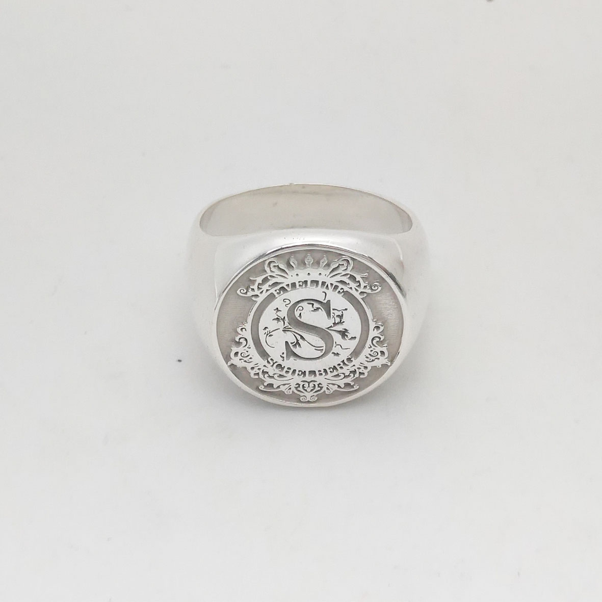 Custom Engraved 17mm Round Top - Embroidery Alphabet avaliação e preço
