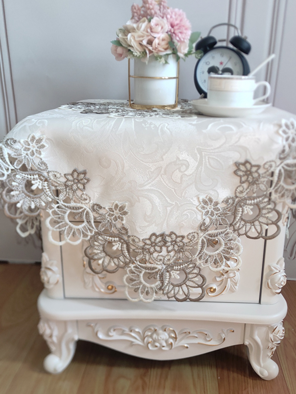 European Sle Bede Table Cover  - Embroidery Towel avaliação e preço