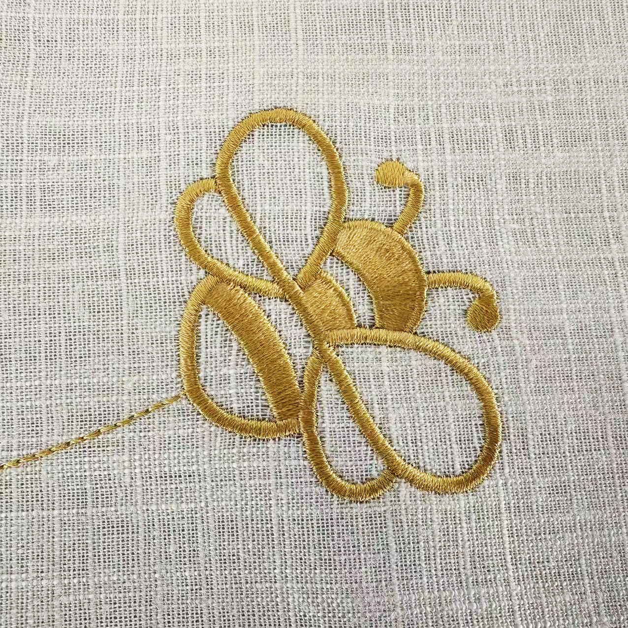 Custom Personalized White Line - Embroidery Yellow avaliação e preço