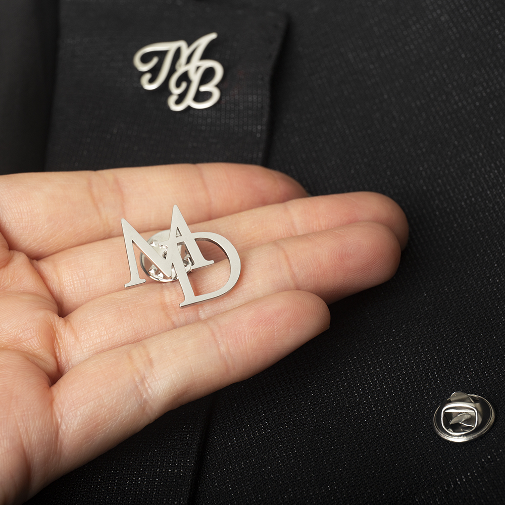 Tangula Custom Initials Brooch - Embroidery Names avaliação e preço