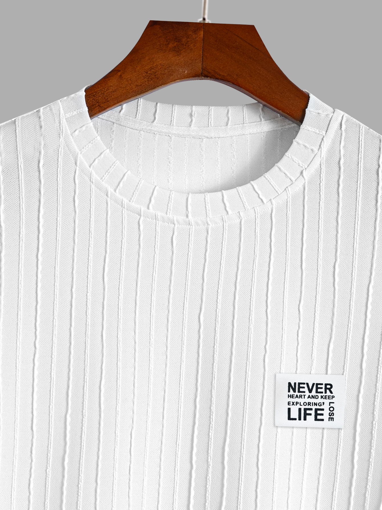 Men's Textured “Never Lose You - Embroidery Shirt avaliação e preço