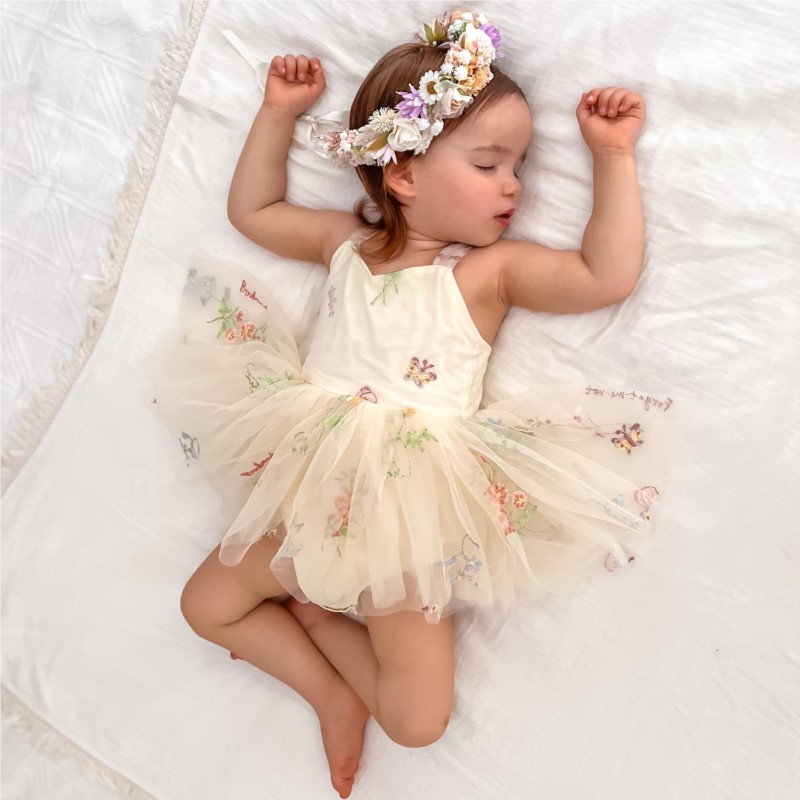 Newborn Baby Girl Princess Fai - Embroidery Daisy Flower avaliação e preço